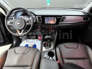 2017 KIA NIRO 1.6 LUXURY - 9