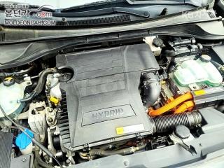 KNACB81CGHA025888 2017 KIA NIRO 1.6 PRESTIGE-5