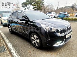 2017 KIA NIRO 1.6 PRESTIGE - 13