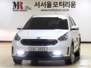 KNACB81CGHA001585 2017 KIA NIRO 1.6 LUXURY-0