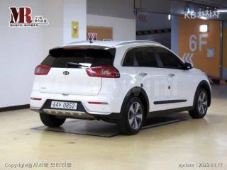 KNACB81CGHA001585 2017 KIA NIRO 1.6 LUXURY-2