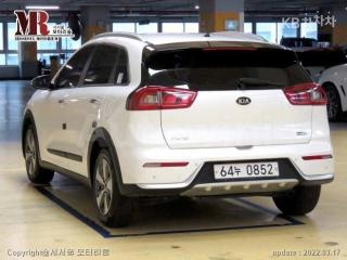 KNACB81CGHA001585 2017 KIA NIRO 1.6 LUXURY-3