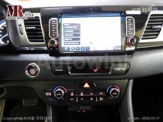 2017 KIA NIRO 1.6 LUXURY - 10