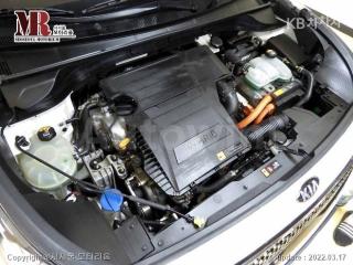2017 KIA NIRO 1.6 LUXURY - 19