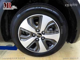 2017 KIA NIRO 1.6 LUXURY - 20