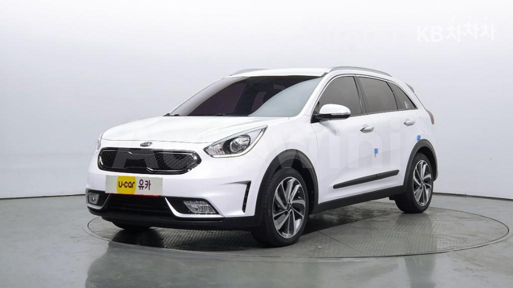 KNACB81CGHA007744 2017 KIA NIRO 1.6 PRESTIGE-0