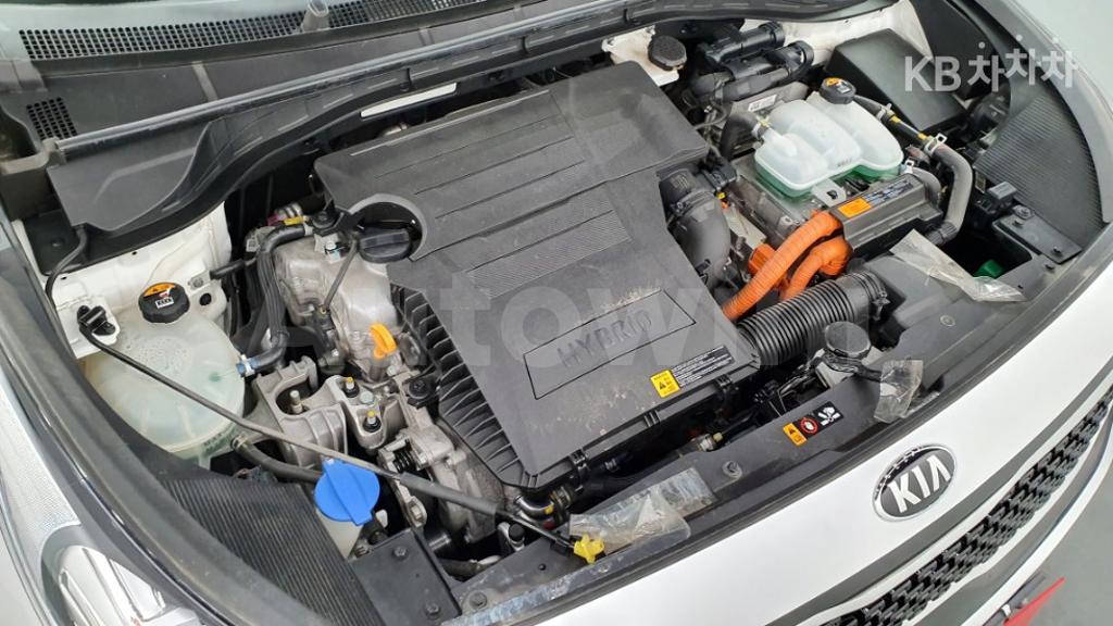 KNACB81CGHA007744 2017 KIA NIRO 1.6 PRESTIGE-5