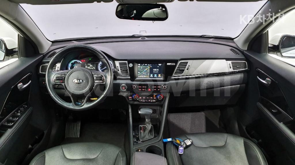 2017 KIA NIRO 1.6 PRESTIGE - 7
