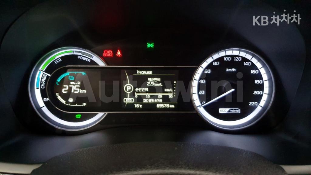 2017 KIA NIRO 1.6 PRESTIGE - 8
