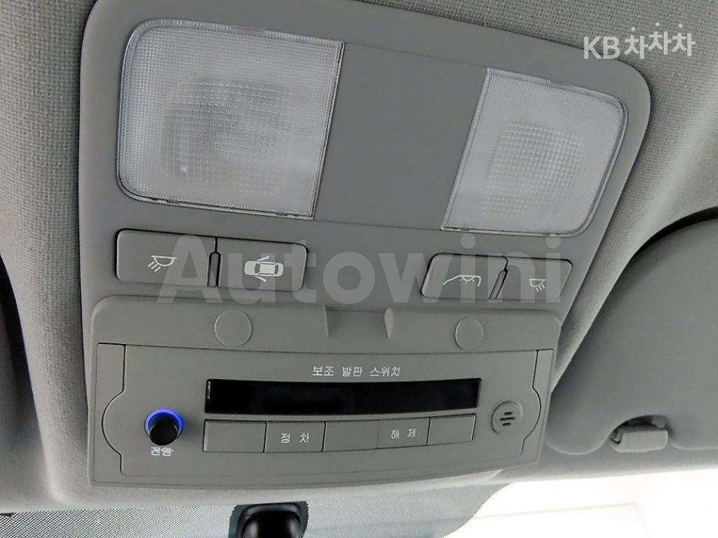 2019 HYUNDAI  GRAND STAREX LPI 어린이버스 15 SEATS - 15