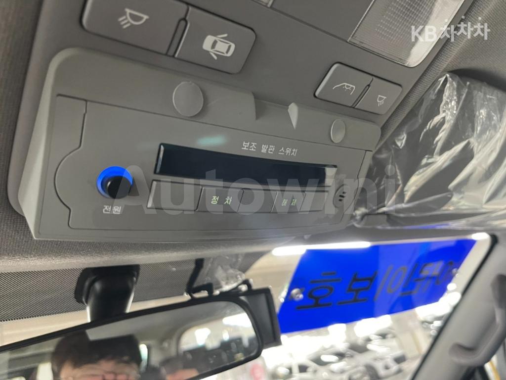 2019 HYUNDAI  GRAND STAREX LPI 어린이버스 15 SEATS - 11