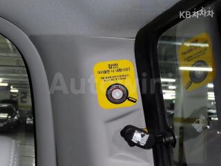 2020 HYUNDAI  GRAND STAREX CHILD PROTECTIVE VEHICLE 12 SEATS - 14