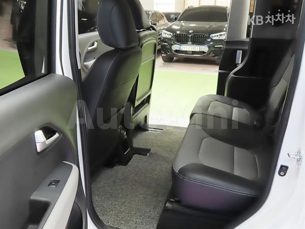 2020 KIA  RAY 1.0 GASOLINE LUXURY - 9
