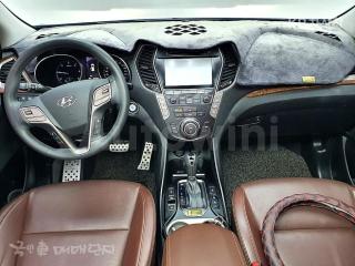 KMHSR81XBHU189342 2017 HYUNDAI  MAXCRUZ DIESEL(E-VGT)R2.2 2WD 파이니스트 EDITION 6 SEATS-4