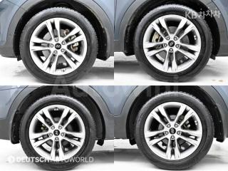 KMHSR81XBHU188684 2017 HYUNDAI  MAXCRUZ DIESEL(E-VGT)R2.2 2WD 파이니스트 EDITION 6 SEATS-4