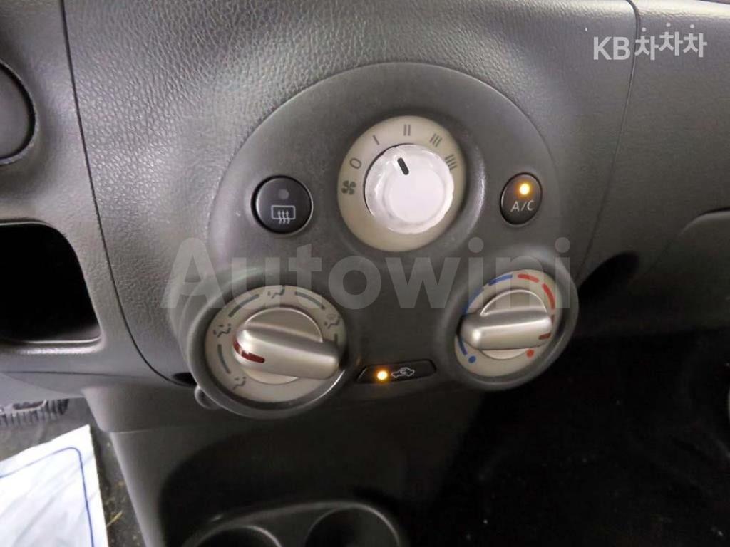 2012 NISSAN CUBE 1.8 S CVT - 9