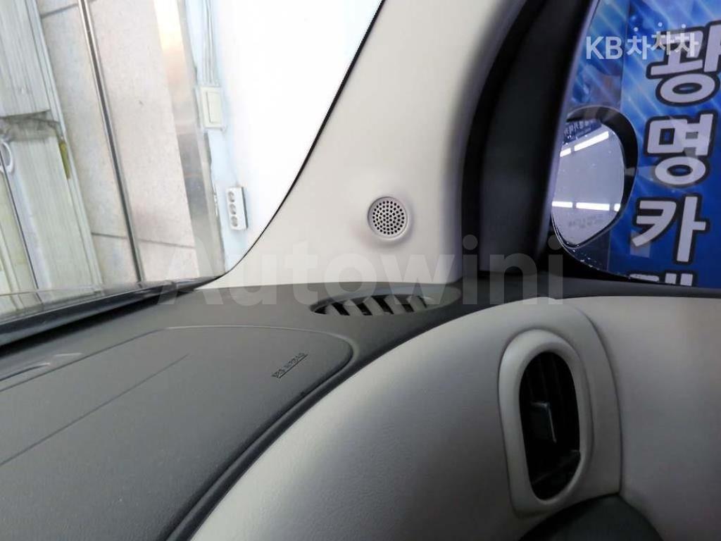 2012 NISSAN CUBE 1.8 S CVT - 11