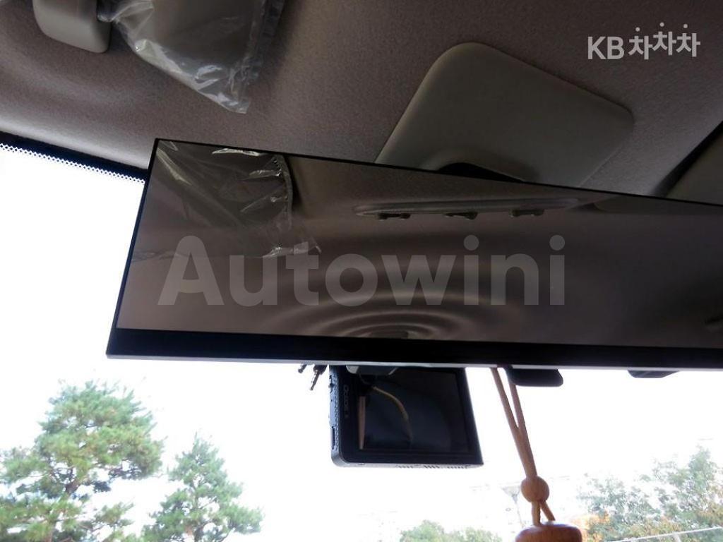 2013 NISSAN CUBE 1.8 SL CVT - 12