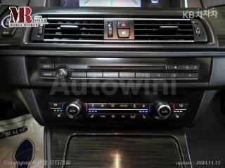 2016 BMW 5 SERIES 520D LUXURY F10 (14~) - 10