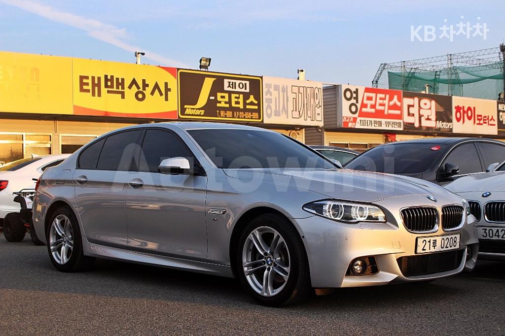 WBA5E7103GG566828 2016 BMW 5 SERIES 520D XDRIVE M AERODYNAMIC F10-1