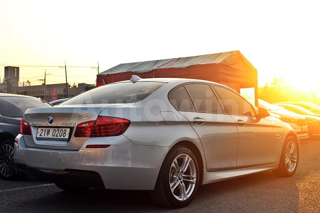 WBA5E7103GG566828 2016 BMW 5 SERIES 520D XDRIVE M AERODYNAMIC F10-3