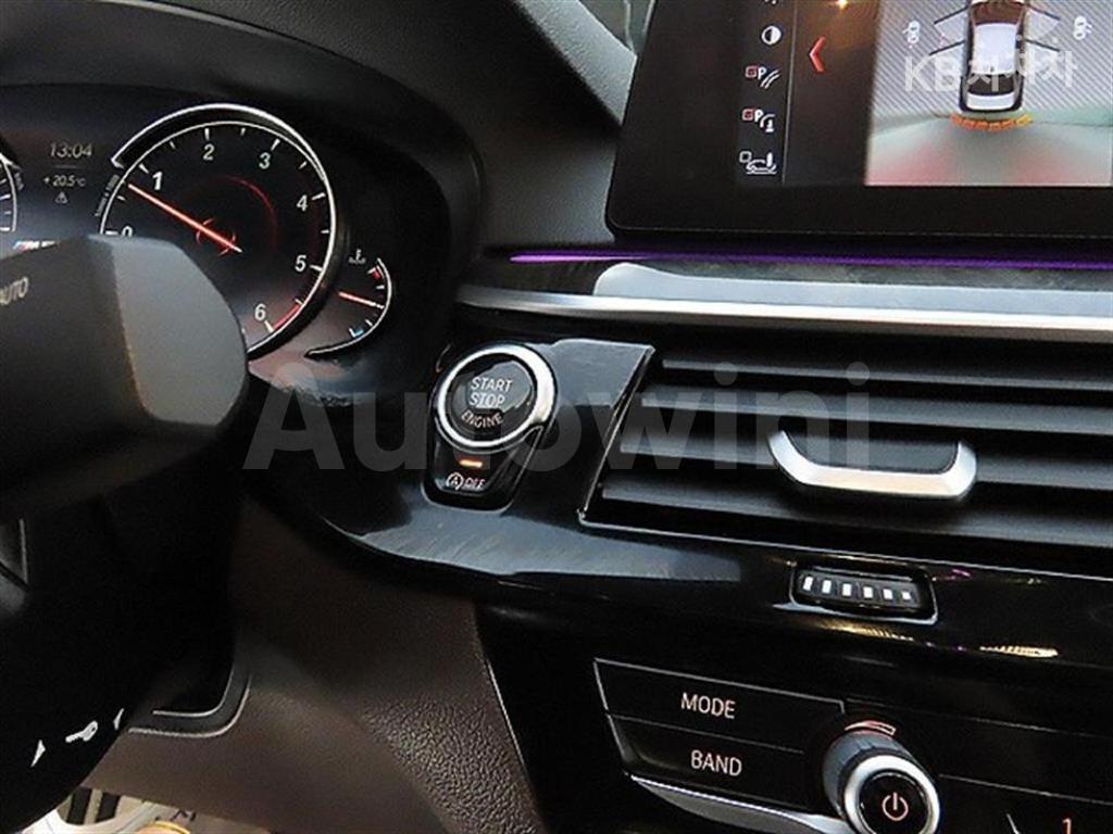 2017 BMW  5SERIES G30  530D M SPORT - 11