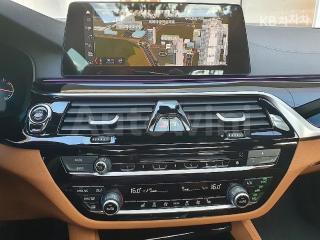 2019 BMW  5SERIES G30  520I LUXURY - 13