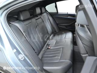 2017 BMW  5SERIES G30  520D M SPORT PLUS - 12