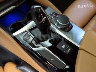 2017 BMW  5SERIES G30  530I XDRIVE M SPORT - 12