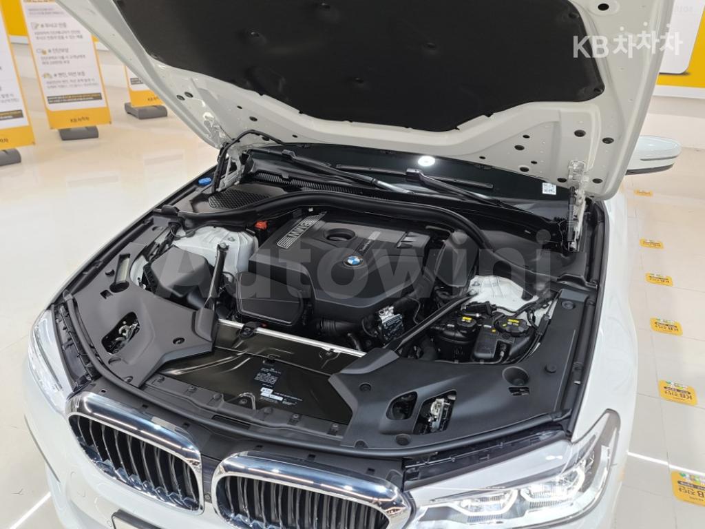 2017 BMW  5SERIES G30  530I M SPORT PLUS - 20