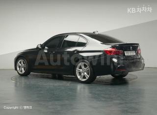 WBA8B9101JA538358 2018 BMW 3 SERIES 330I-2