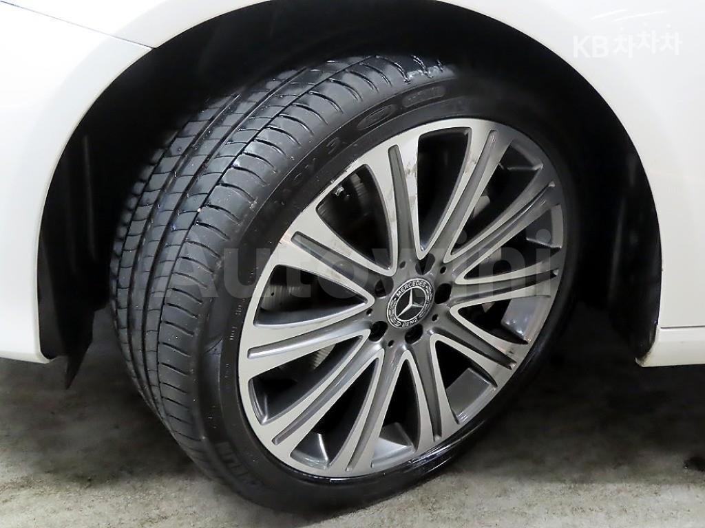 2017 MERCEDES BENZ E-CLASS W213  E400 4MATIC EXCLUSIVE - 20