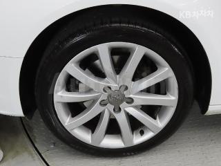 WAUZZZ8K6DN036126 2013 AUDI A4 2.0 TDI QUATTRO(13년~)-4