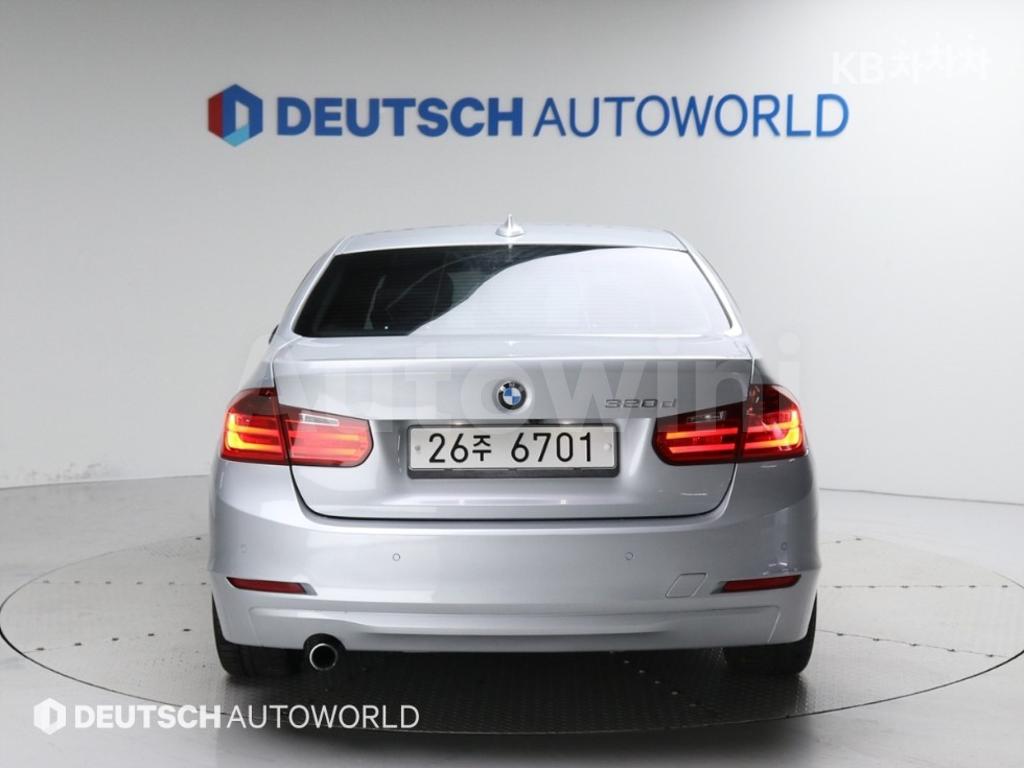 WBA3D3105CF248874 2012 BMW 3 SERIES 320D F30(12~)-3