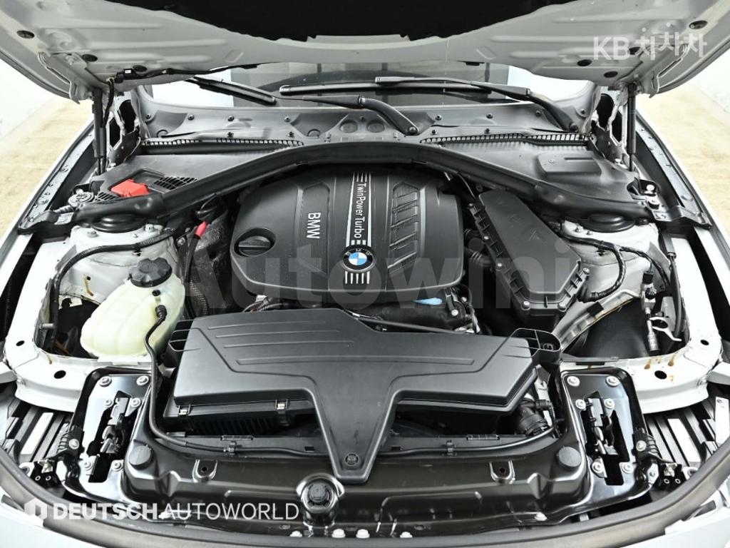 WBA3D3105CF248874 2012 BMW 3 SERIES 320D F30(12~)-5