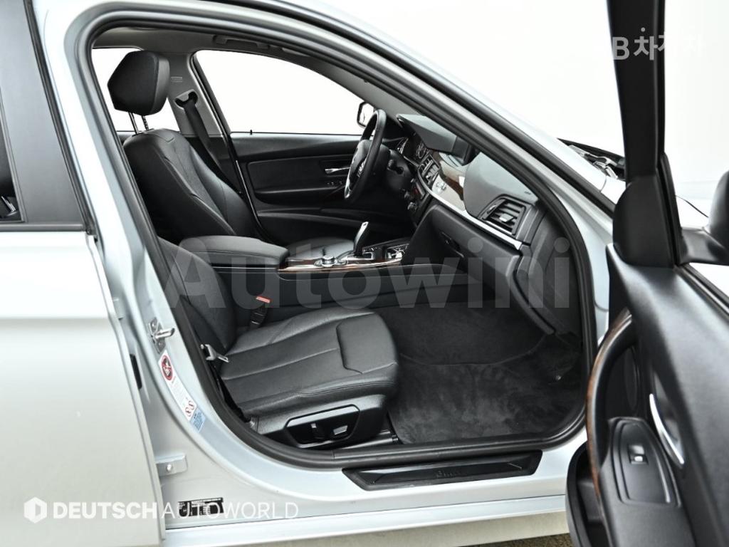2012 BMW 3 SERIES 320D F30(12~) - 10