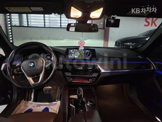 2017 BMW  5SERIES G30  520D M SPORT PLUS - 7