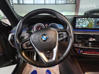 2017 BMW  5SERIES G30  520D M SPORT PLUS - 8