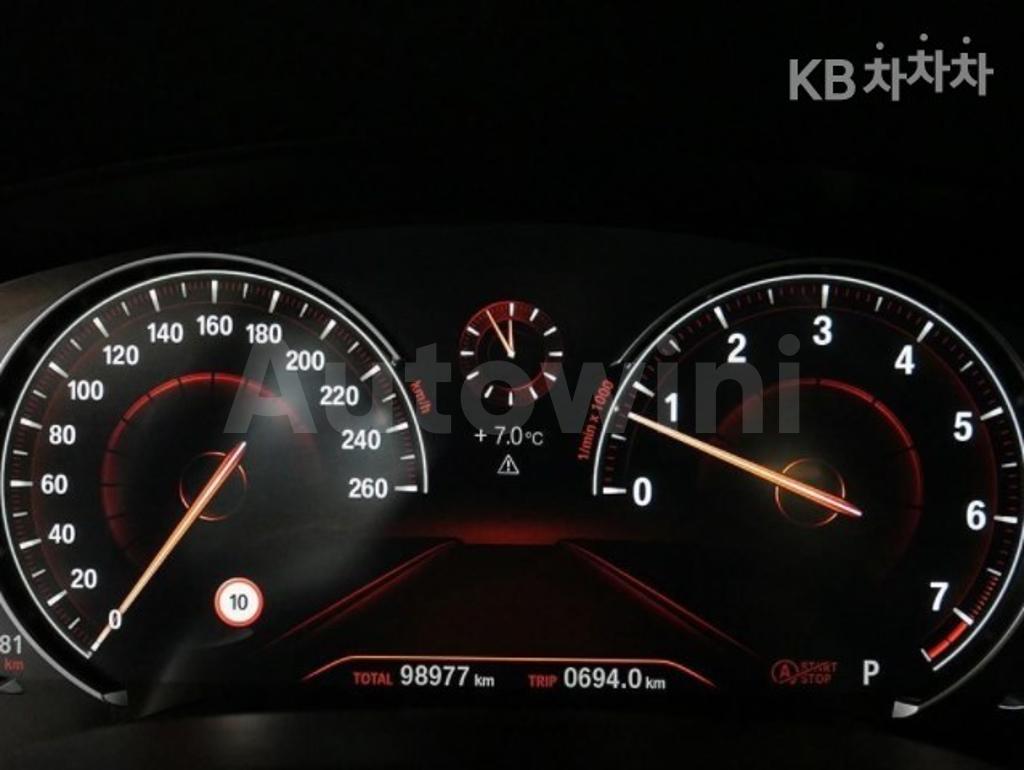 2017 BMW  5SERIES G30  530I M SPORT PLUS - 7