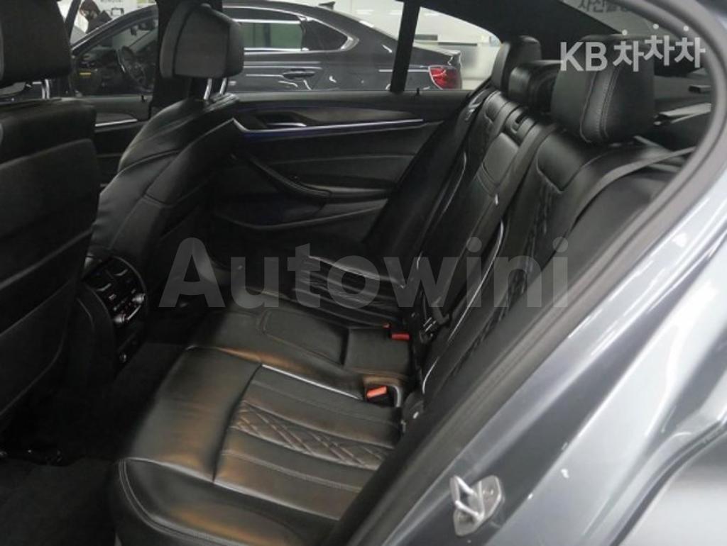 2017 BMW  5SERIES G30  530I M SPORT PLUS - 11