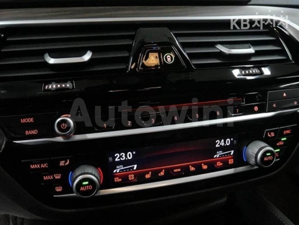 2017 BMW  5SERIES G30  530I M SPORT PLUS - 13