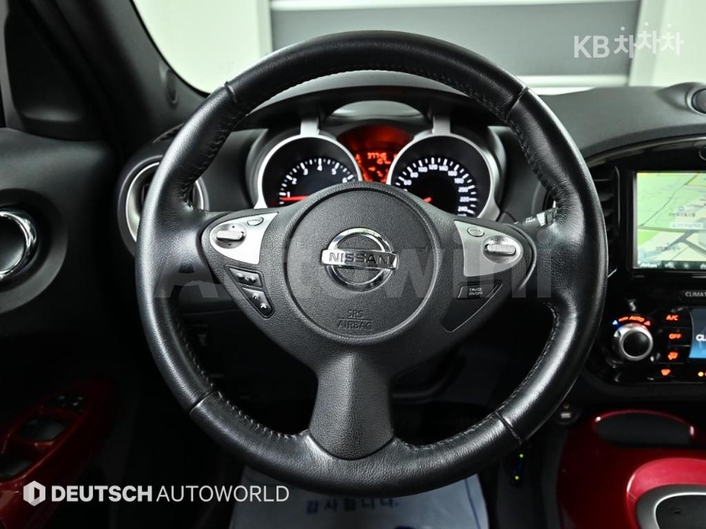 2015 NISSAN JUKE 1.6 SV - 13