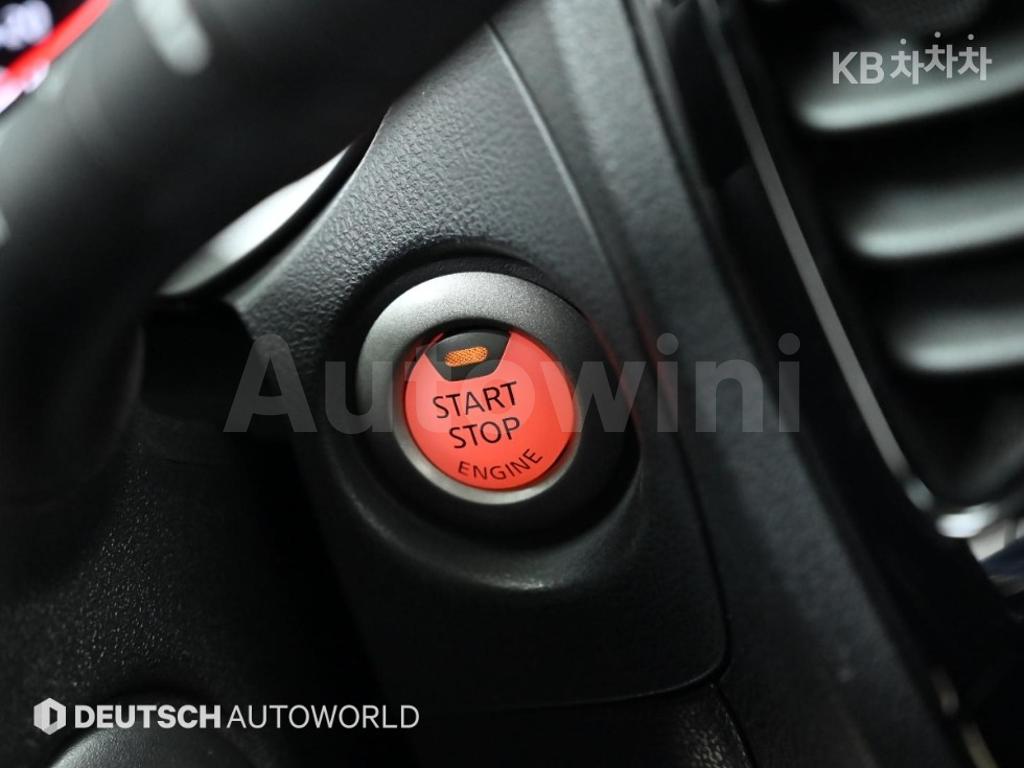 2015 NISSAN JUKE 1.6 SV - 18