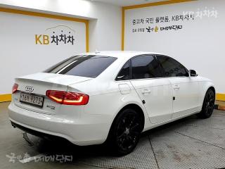 WAUZZZ8K7DA254583 2013 AUDI A4 2.0 TDI QUATTRO다이내믹(13년~)-2