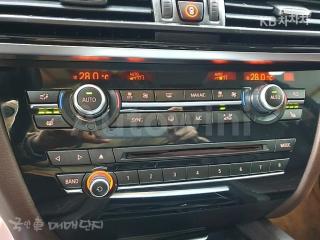 2017 BMW  X5 3.0D F15 (14년~) - 11