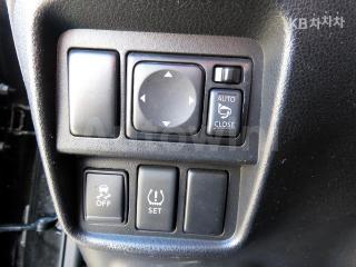 2015 NISSAN JUKE 1.6 SV - 12