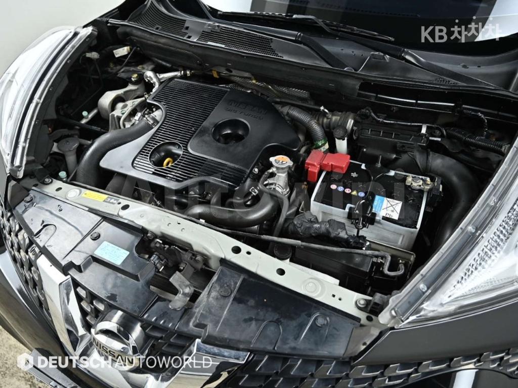 JN1AF58E8HT180003 2017 NISSAN JUKE 1.6 SV-5