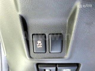 2011 NISSAN CUBE 1.8 S CVT - 14