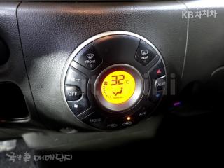 2011 NISSAN CUBE 1.8 SL CVT - 14