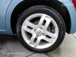 2011 NISSAN CUBE 1.8 SL CVT - 20